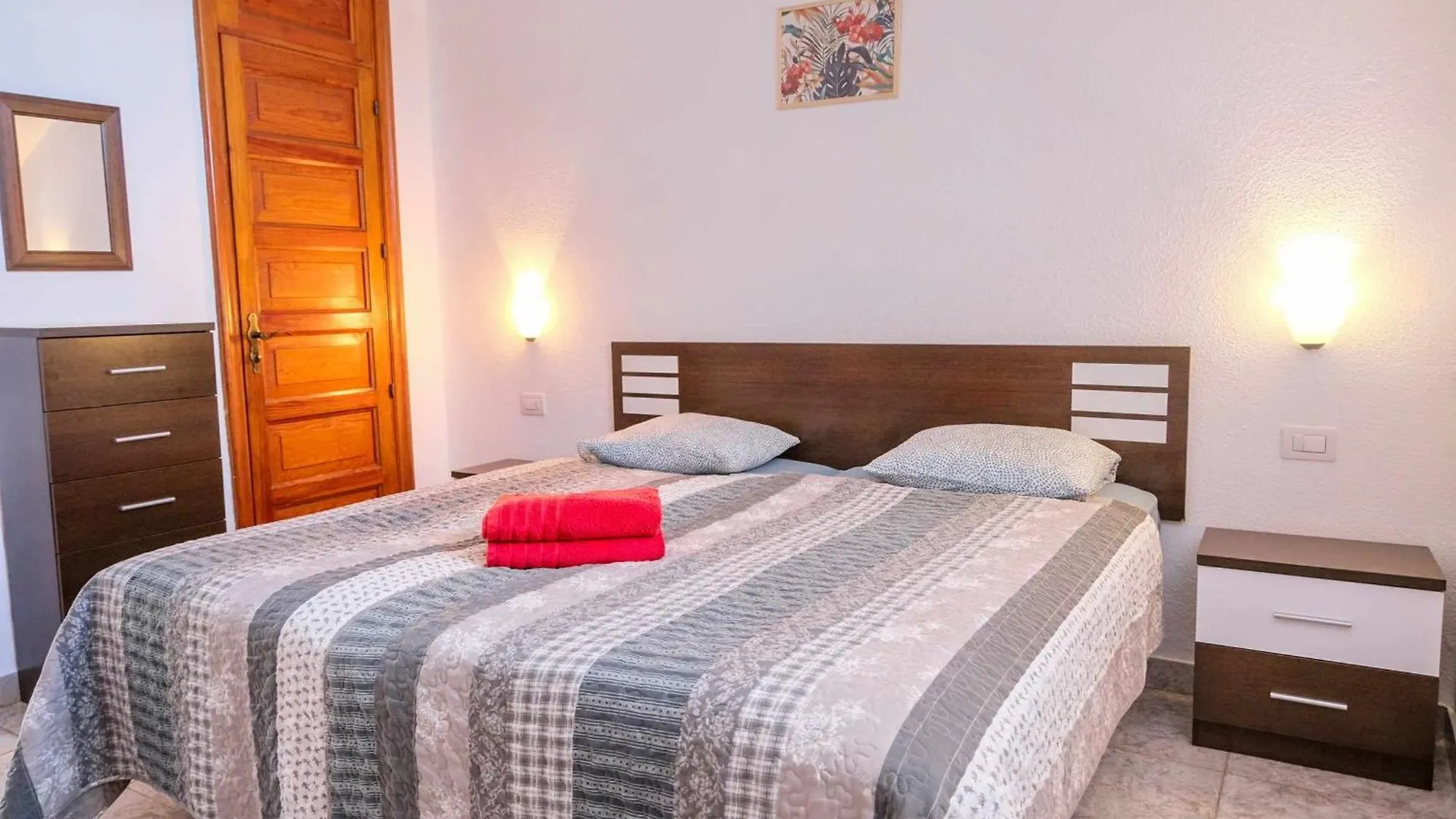 Parque Santiago II 335 By Tenerife Rental & Sales Playa de las Américas 0*,  Spanien